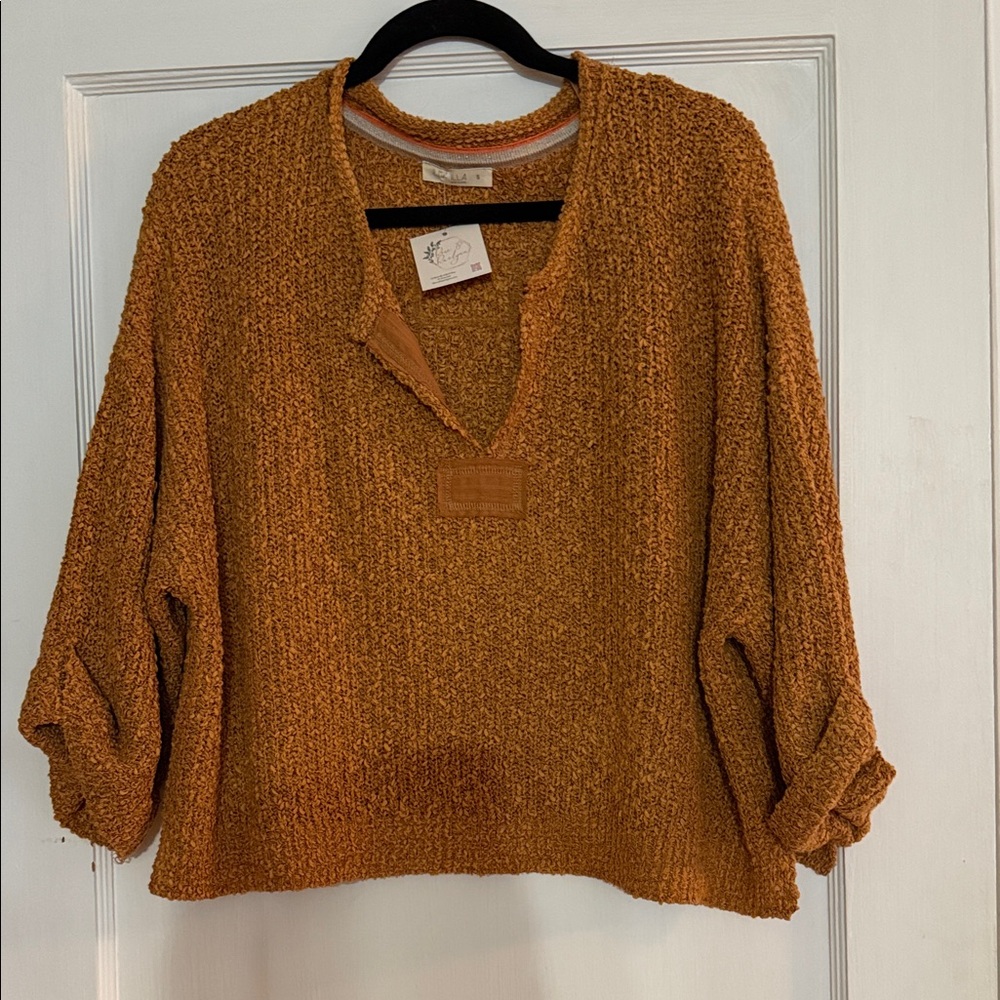Illa Illa Cozy Orange Crop Sweater